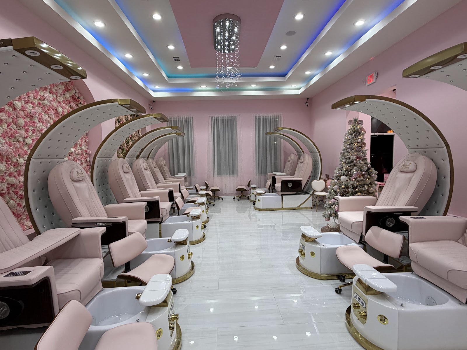Rose Nail Lounge nail work in Charleston, South Carolina